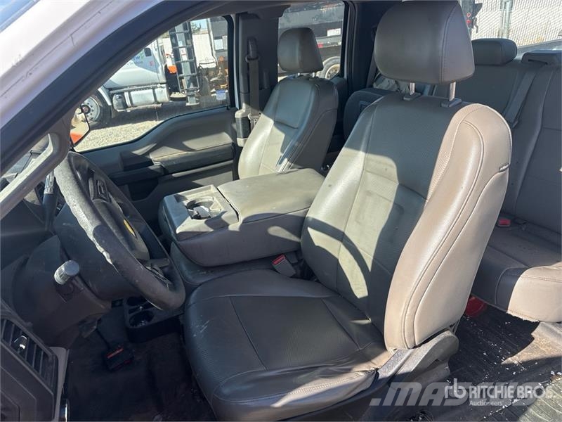Ford F-150 XL 4x2 Extended Cab Pickup Прочие фургоны
