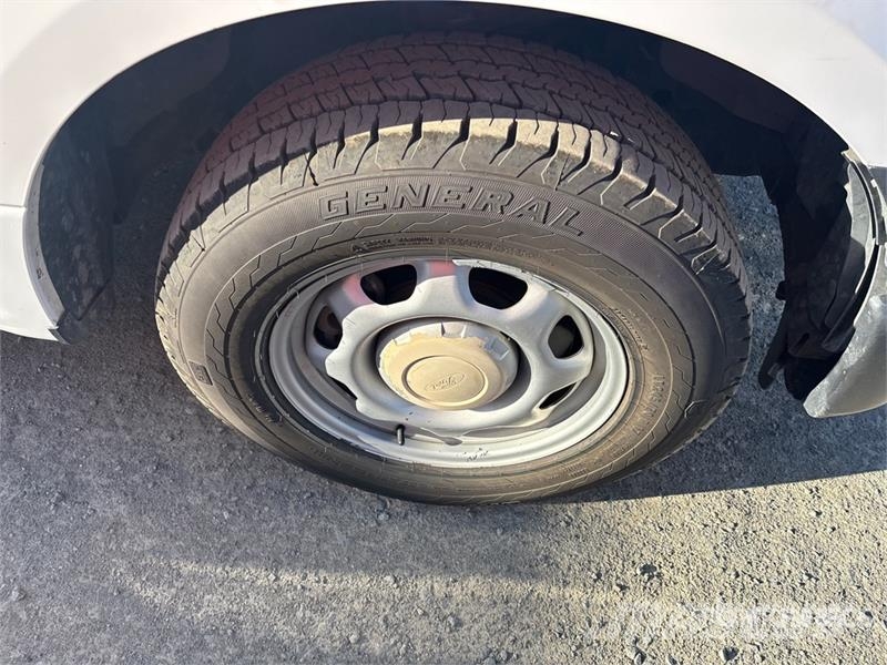 Ford F-150 XL 4x2 Extended Cab Pickup Furgoni altro