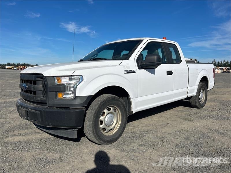 Ford F-150 XL 4x2 Extended Cab Pickup 其他