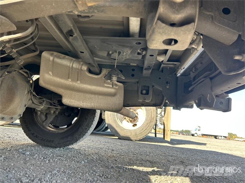 Ford F-150 XL 4x2 Extended Cab Pickup 其他