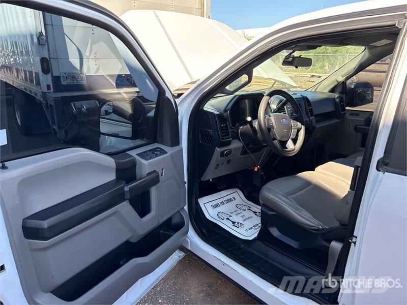 Ford F-150 XL 4x2 Extended Cab Pickup (Inoperable) Ostalo