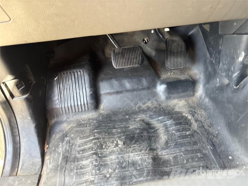 Ford F-150 XL 4x2 Extended Cab Pickup 其他