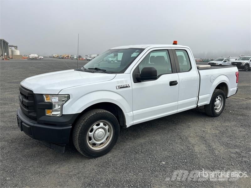Ford F-150 XL 4x2 Extended Cab Pickup Drugi