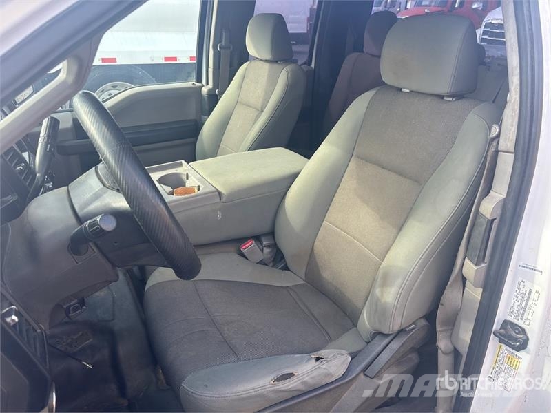 Ford F-150 XL 4x2 Extended Cab Pickup Ostalo