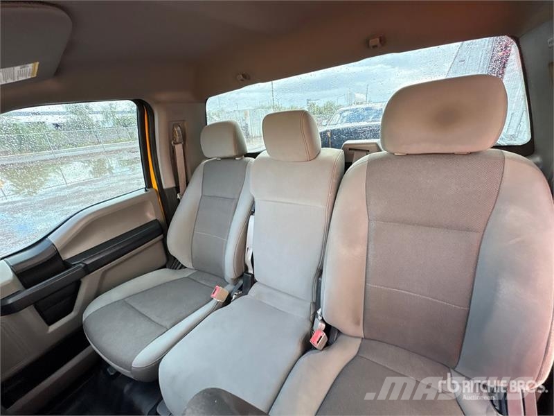 Ford F-150 XL 4x2 Pickup Ostalo