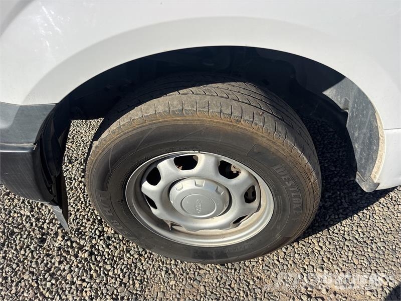 Ford F-150 XL 4x2 Pickup 其他