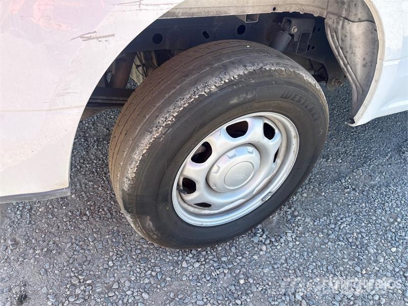 Ford F-150 XL 4x2 Pickup その他
