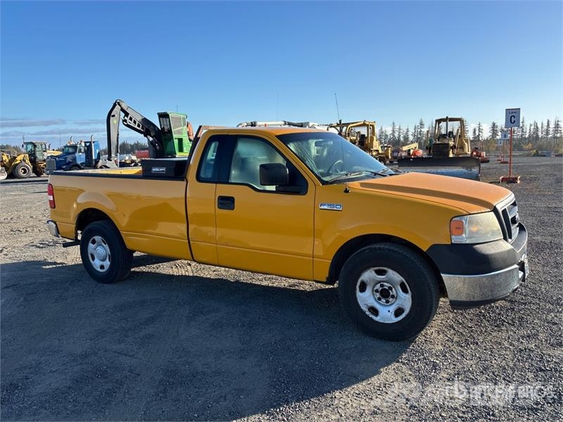 Ford F-150 XL 4x2 Pickup Прочие фургоны