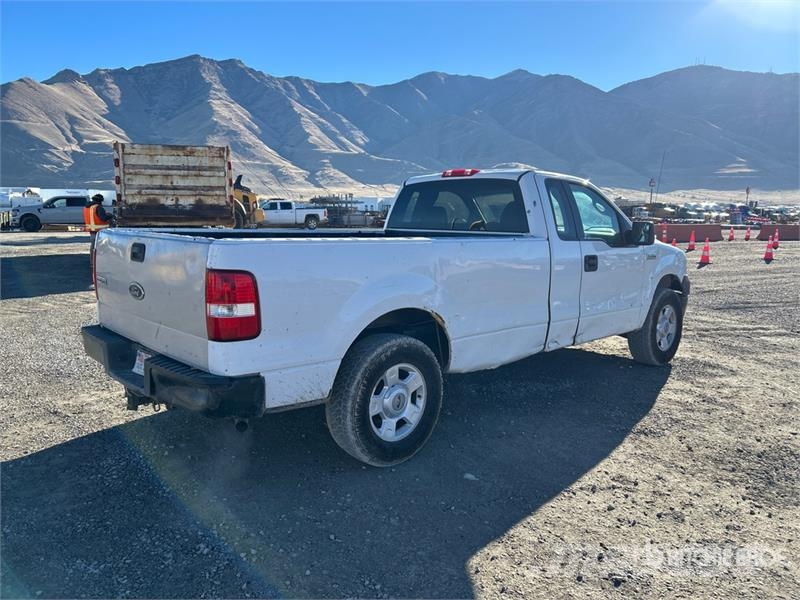 Ford F-150 XL 4x2 Pickup Drugi