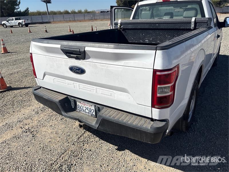 Ford F-150 XL 4x2 Pickup その他