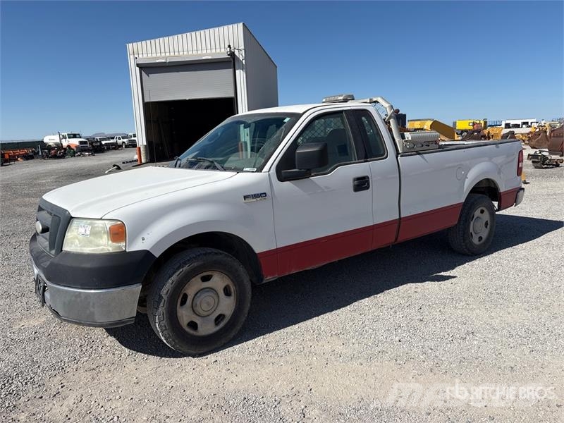 Ford F-150 XL 4x2 Pickup Iné