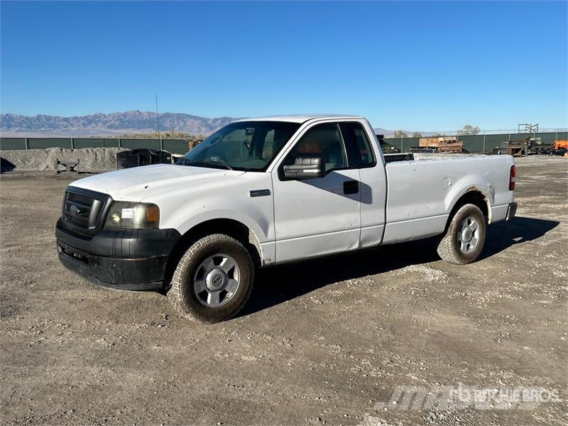 Ford F-150 XL 4x2 Pickup Drugi