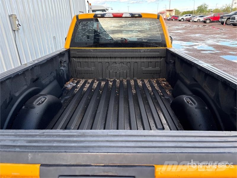 Ford F-150 XL 4x2 Pickup Ostalo