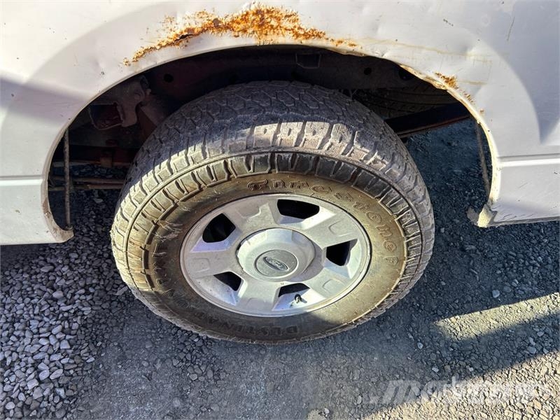Ford F-150 XL 4x2 Pickup Drugi