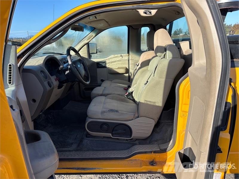 Ford F-150 XL 4x2 Pickup Прочие фургоны