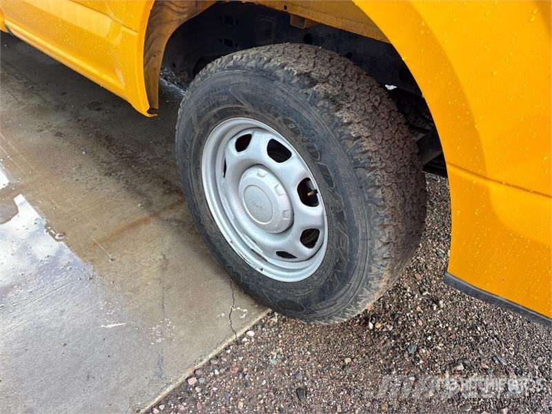Ford F-150 XL 4x2 Pickup Ostalo