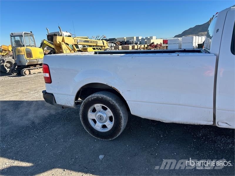 Ford F-150 XL 4x2 Pickup Drugi
