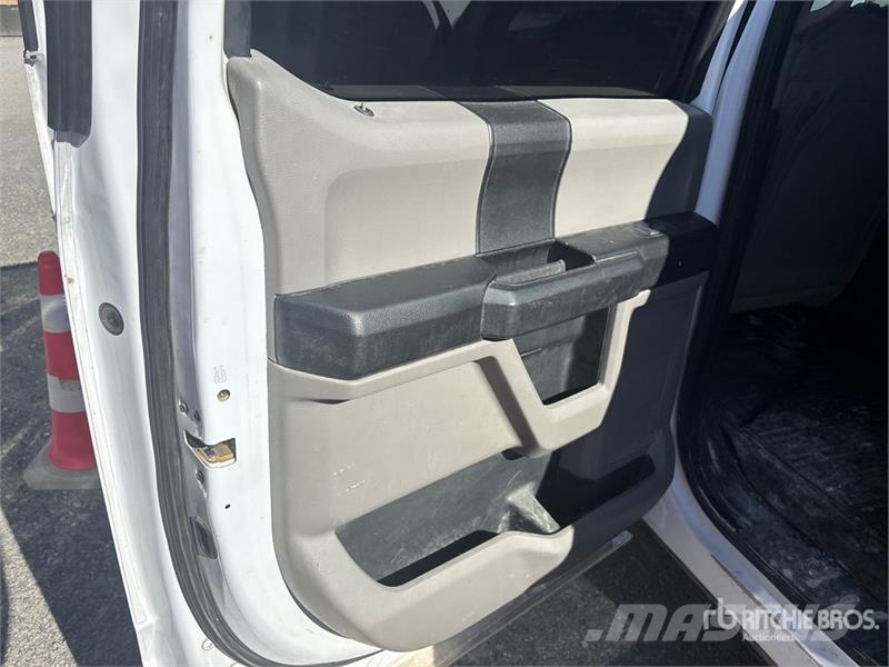 Ford F-150 XL 4x4 Crew Cab Pickup Прочие фургоны