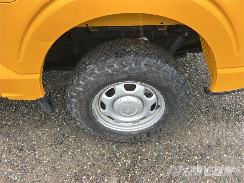 Ford F-150 XL 4x4 Crew Cab Pickup Прочие фургоны