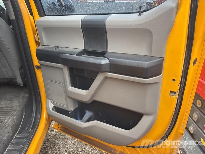 Ford F-150 XL 4x4 Crew Cab Pickup Прочие фургоны