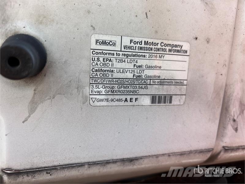 Ford F-150 XL 4x4 Crew Cab Pickup その他