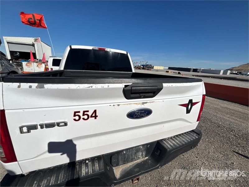 Ford F-150 XL 4x4 Crew Cab Pickup Drugi