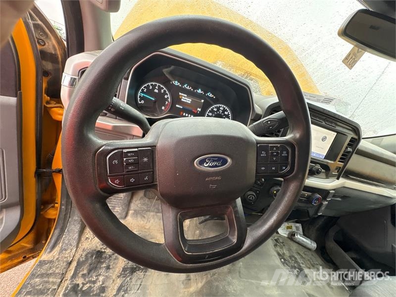 Ford F-150 XL 4x4 Crew Cab Pickup Прочие фургоны