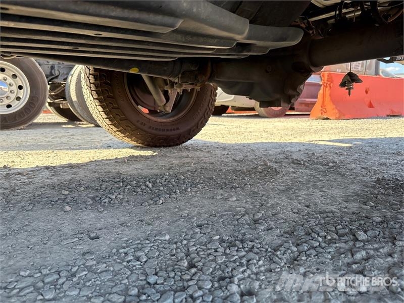 Ford F-150 XL 4x4 Crew Cab Pickup Drugi