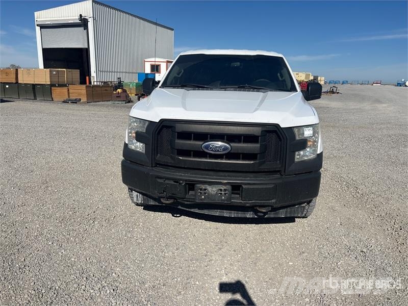 Ford F-150 XL 4x4 Crew Cab Pickup Drugi