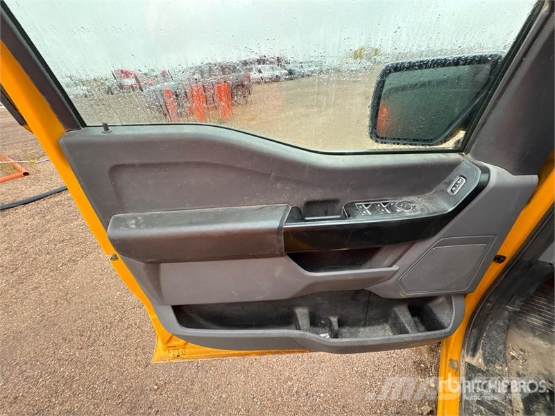 Ford F-150 XL 4x4 Crew Cab Pickup Прочие фургоны