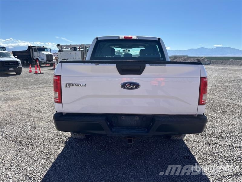 Ford F-150 XL 4x4 Crew Cab Pickup その他