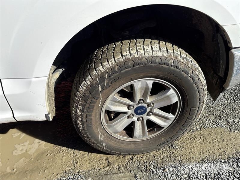 Ford F-150 XL 4x4 Extended Cab Pickup Andere Transporter