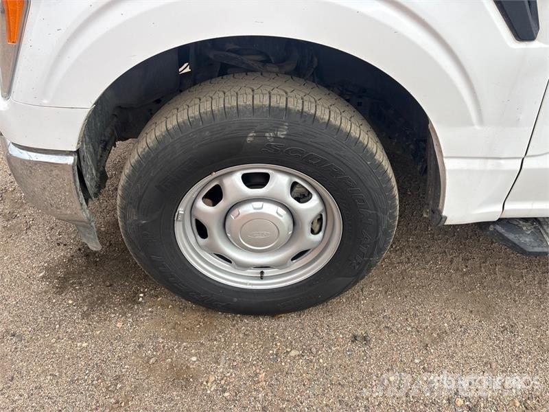Ford F-150 XL 4x4 Extended Cab Pickup Andre varebiler