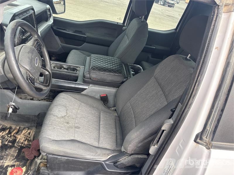 Ford F-150 XL 4x4 Extended Cab Pickup Andre varebiler
