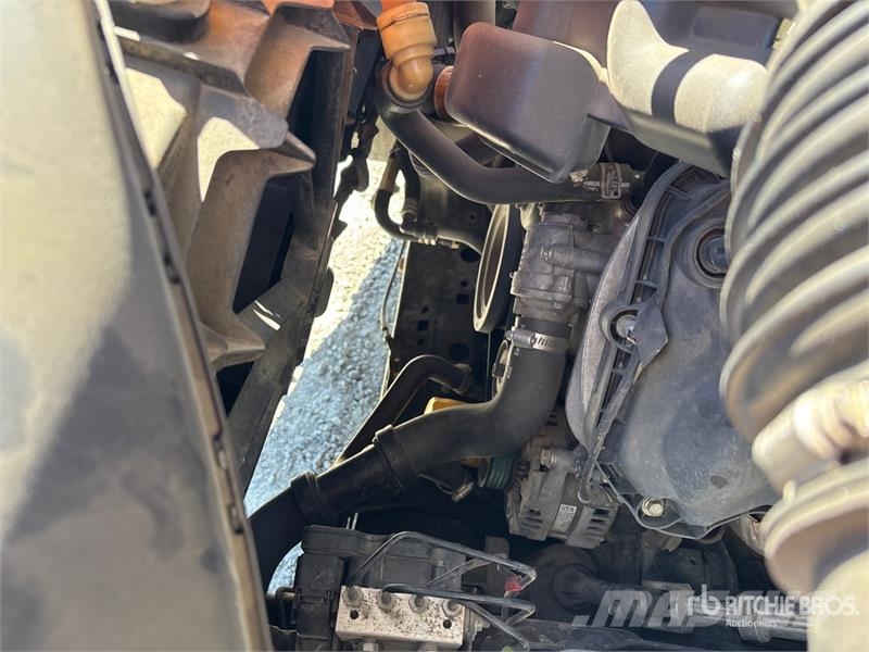 Ford F-150 XL 4x4 Extended Cab Pickup Drugi