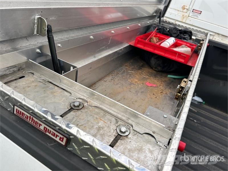 Ford F-150 XL 4x4 Extended Cab Pickup その他