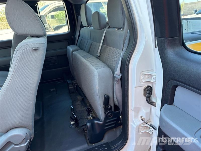 Ford F-150 XL 4x4 Extended Cab Pickup Ostalo