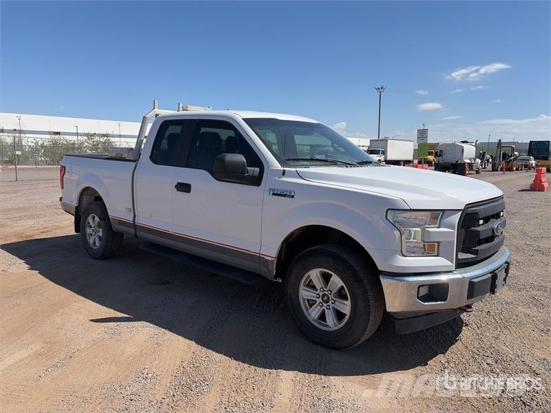 Ford F-150 XL 4x4 Extended Cab Pickup 其他