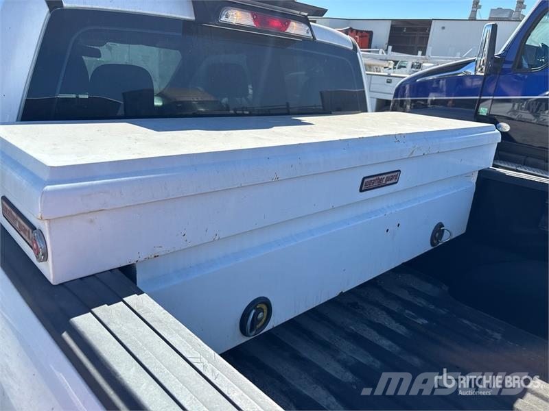 Ford F-150 XL 4x4 Extended Cab Pickup Drugi