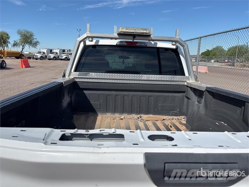 Ford F-150 XL 4x4 Extended Cab Pickup Ostalo