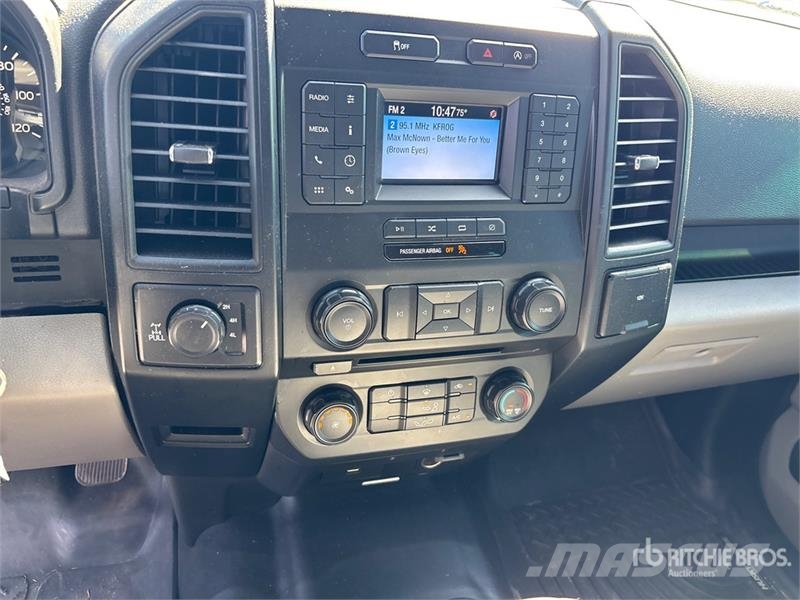 Ford F-150 XL 4x4 Extended Cab Pickup Drugi