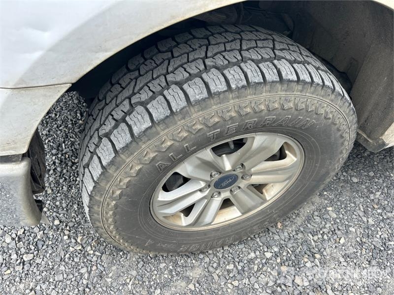 Ford F-150 XL 4x4 Extended Cab Pickup Drugi