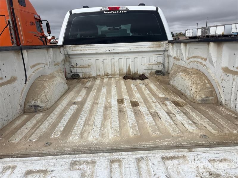 Ford F-150 XL 4x4 Extended Cab Pickup Andre varebiler