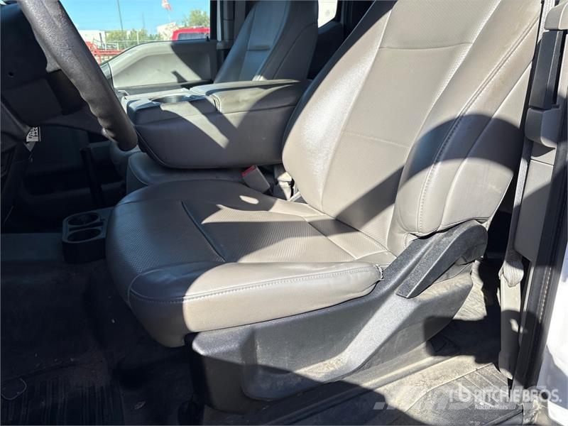 Ford F-150 XL 4x4 Extended Cab Pickup Drugi