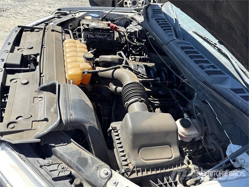 Ford F-150 XL 4x4 Extended Cab Pickup Drugi