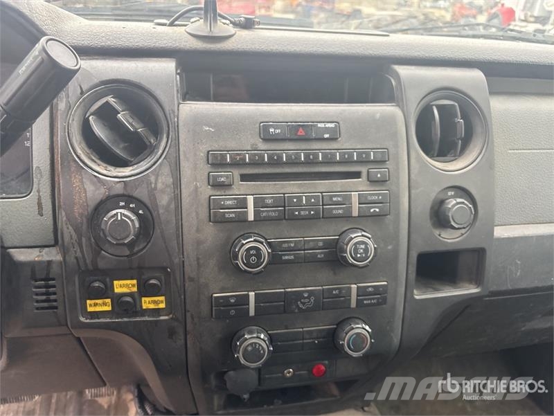 Ford F-150 XL 4x4 Extended Cab Pickup その他