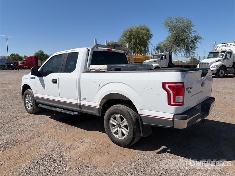 Ford F-150 XL 4x4 Extended Cab Pickup 其他