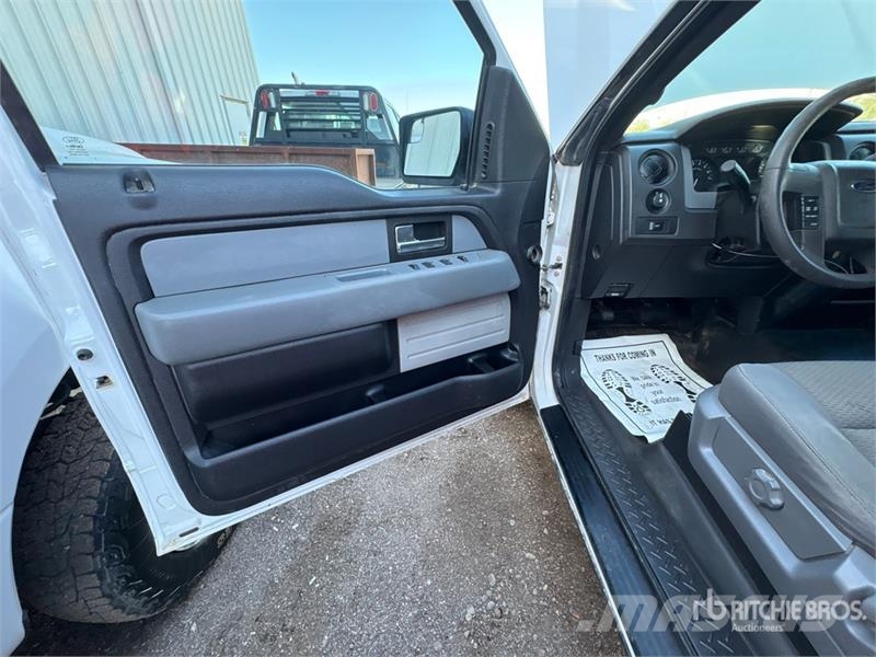 Ford F-150 XL 4x4 Extended Cab Pickup Ostalo