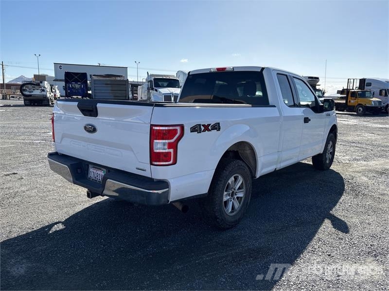Ford F-150 XL 4x4 Extended Cab Pickup Andere Transporter