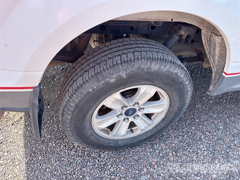 Ford F-150 XL 4x4 Extended Cab Pickup Ostalo